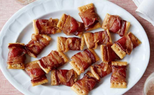 bacon wrapped club crackers